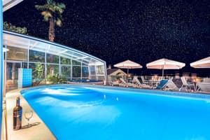 thumbnail: Outdoor pool