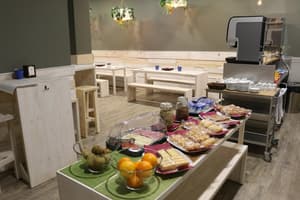 thumbnail: Restaurant