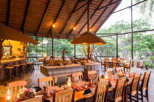 thumbnail: Restaurant