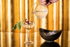thumbnail: Bar (on property)