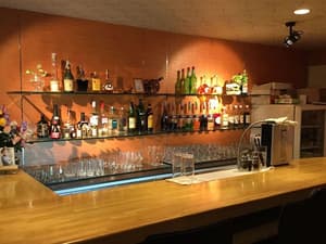 thumbnail: Bar (on property)