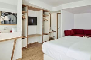 thumbnail: Interior