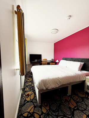 thumbnail: Room