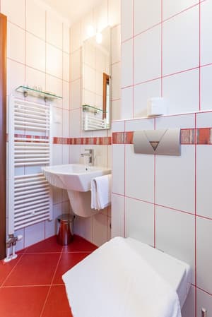 thumbnail: Bathroom