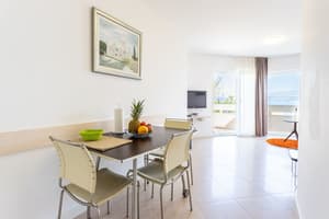 thumbnail: Living area