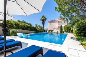 thumbnail: Outdoor pool