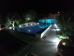 thumbnail: Exterior