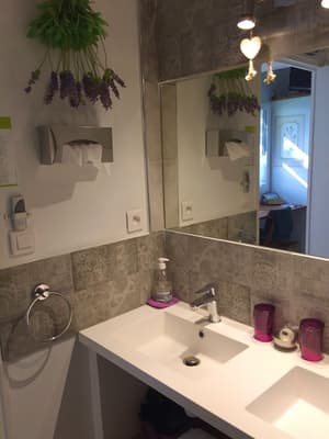 thumbnail: Bathroom