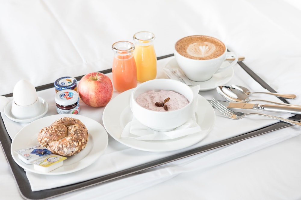 Room service - dining