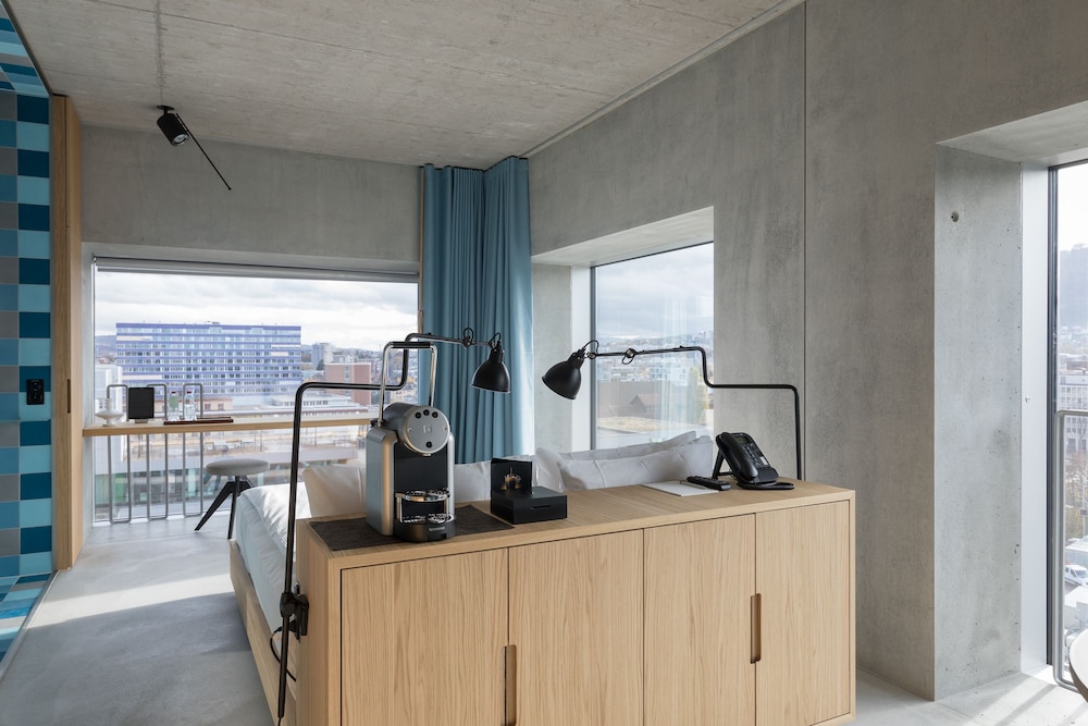 Room amenity