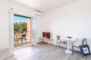 thumbnail: Interior