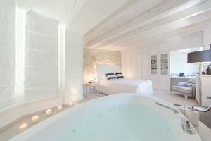 thumbnail: Private spa tub