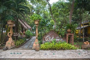 thumbnail: Property entrance