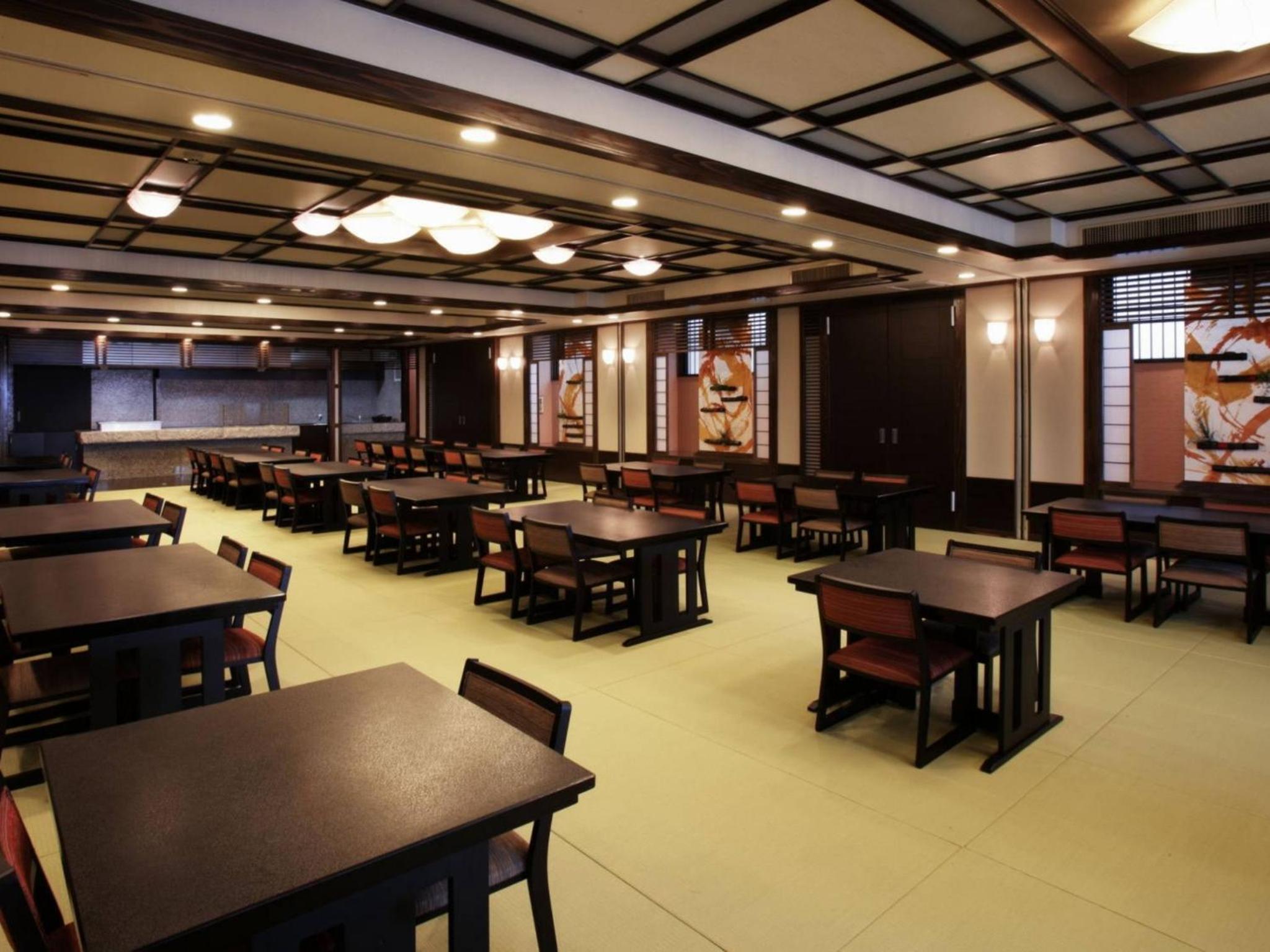 Restaurant-cafeteria