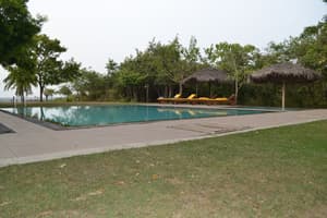 thumbnail: Outdoor pool