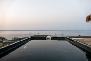 thumbnail: Infinity pool
