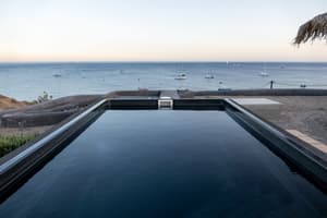 thumbnail: Infinity pool