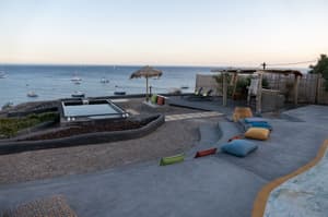 thumbnail: Infinity pool