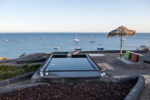 thumbnail: Infinity pool