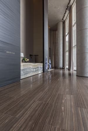 thumbnail: Interior entrance