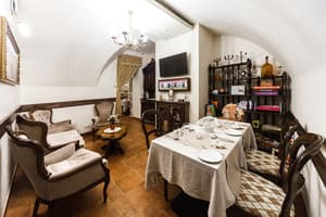 thumbnail: Interior detail