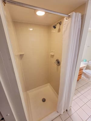 thumbnail: Bathroom shower