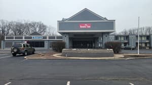 thumbnail: Front of property