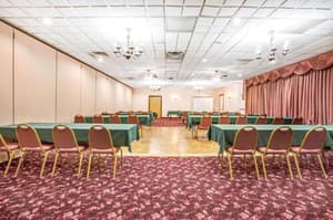 thumbnail: Banquet hall