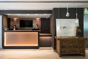 thumbnail: Reception