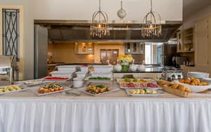 thumbnail: Breakfast area