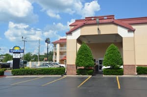 thumbnail: Front of property