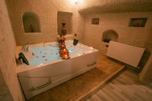 thumbnail: Jetted tub