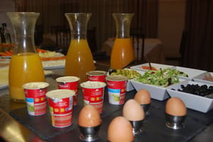 thumbnail: Breakfast buffet