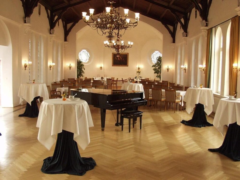 Indoor wedding