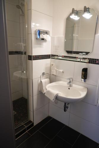 675016737.jpg