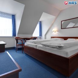 Autobahn_Motel-Hollenstedt-Standardzimmer-4-69235.jpg