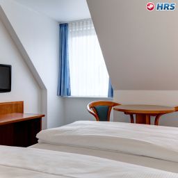 Autobahn_Motel-Hollenstedt-Standardzimmer-4-69235.jpg