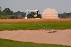 thumbnail: Golf cart