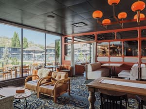 thumbnail: Restaurant