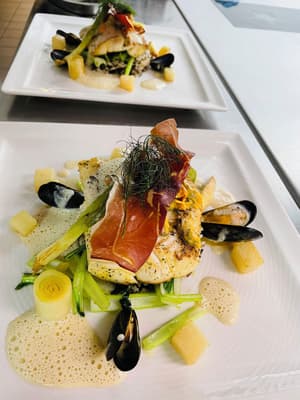 thumbnail: Restaurant