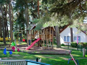thumbnail: Children's play area - outdoor