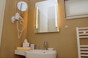 thumbnail: Bathroom sink