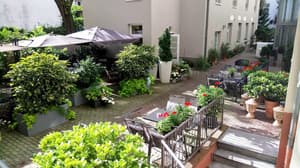 thumbnail: Courtyard