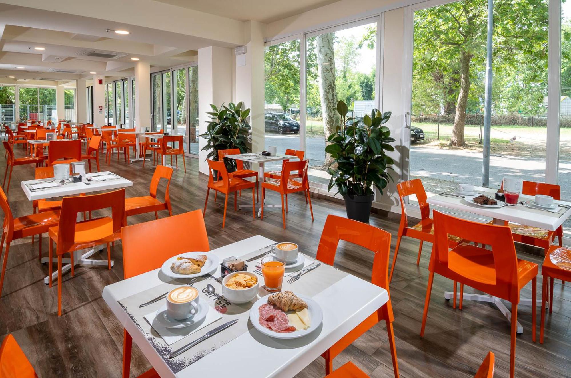 Restaurant-cafeteria