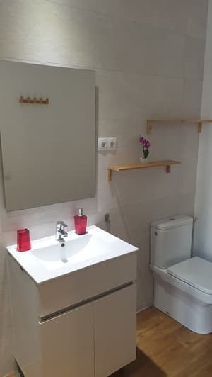 thumbnail: Bathroom