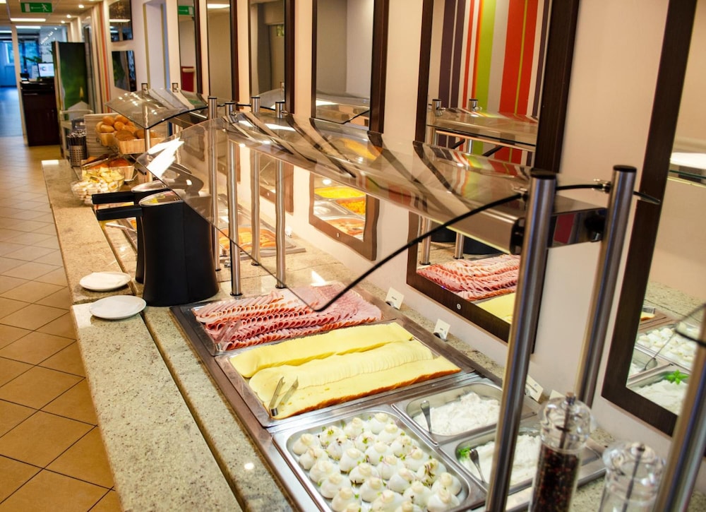 Restaurant-cafeteria