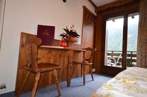 thumbnail: Room amenity