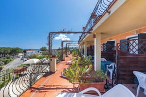 thumbnail: Terrace/patio
