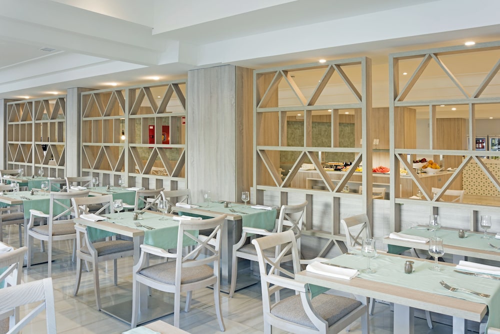 Restaurant-cafeteria