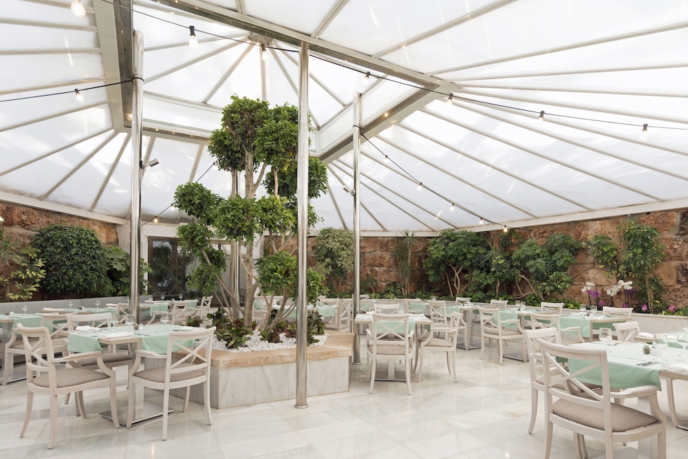 Restaurant-cafeteria